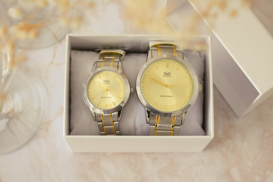 Reloj Q&Q Pareja Bicolor